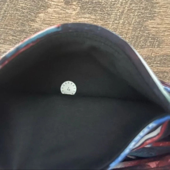 Lululemon Train Times 7/8 Pant size 4 - Picture 6 of 6